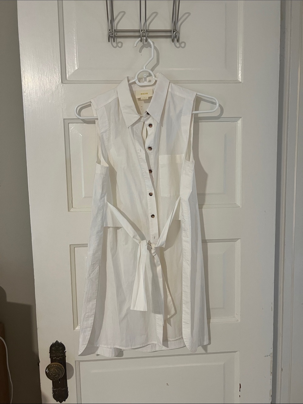 Maeve White Sleeveless Button-Front Tunic with Tie